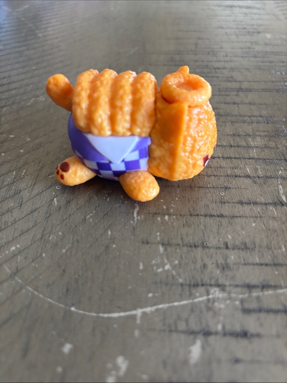 Auphmau onion ring and donut collectibles